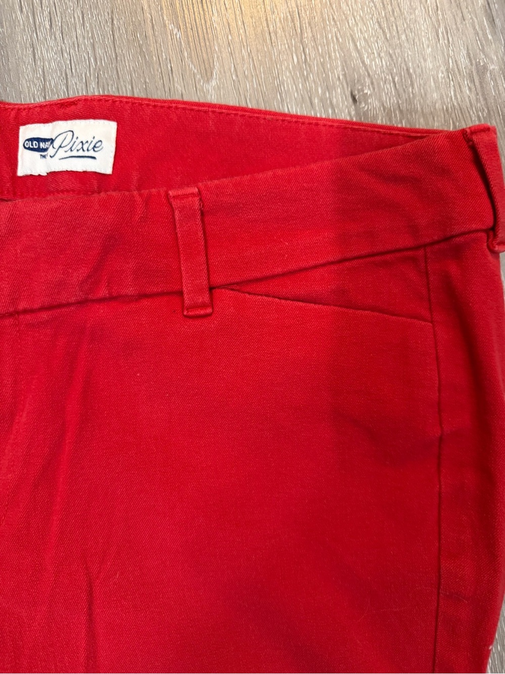 Old Navy pixie Bright Red Women's Slim Straight-Leg Trousers size 10 - Picture 2 of 5